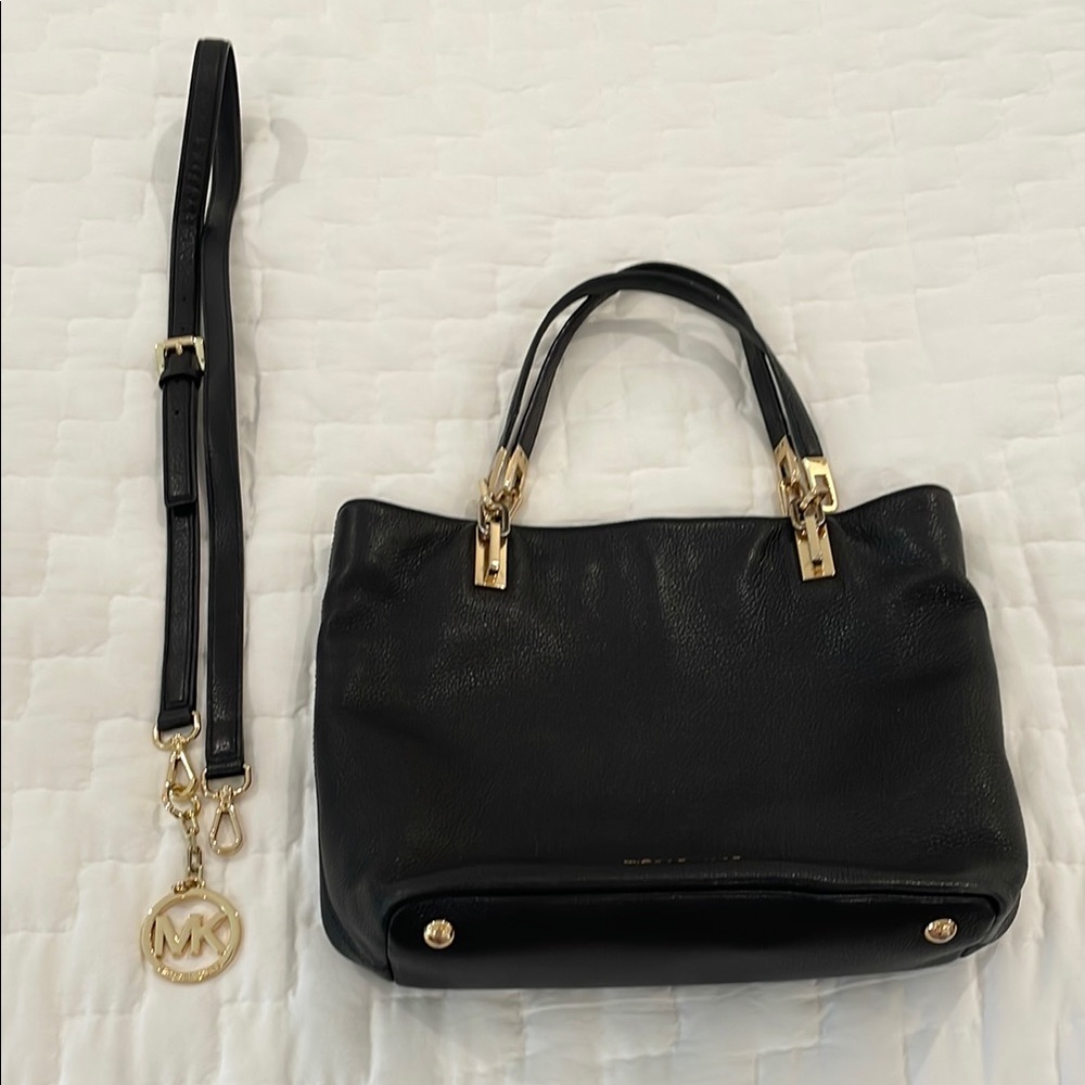 Michael Kors Black and Gold Shoulder Bag with Structured Design